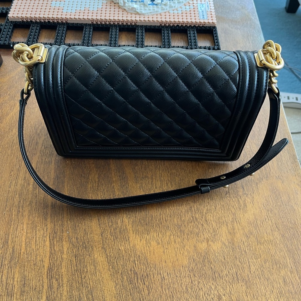 Chanel Medium Boy Bag Black Caviar Leather Gold Hardware - Picture 10 of 15